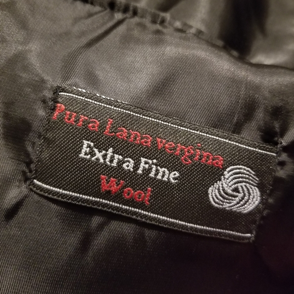 Overcoat - Picture 3 of 6